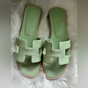 Hermes Women's Oran Sandals Leather Green